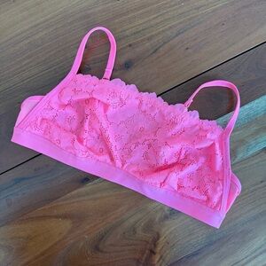 🦊 Aerie Floral Lace Bandeau in Bright Pink